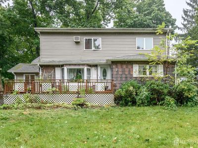 17 Brady St