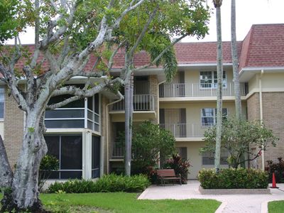 5570 Tamberlane Circle #130