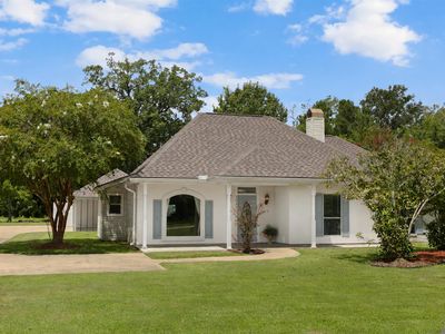 13473 J D Broussard Rd