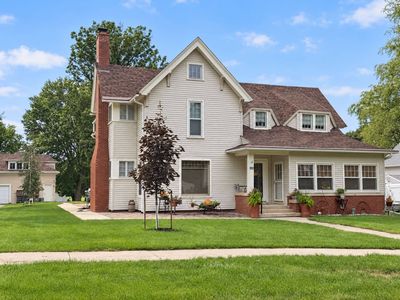 208 S Lincoln Ave
