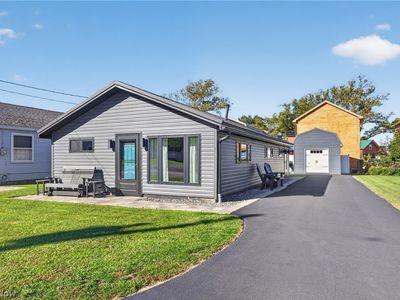 2423 Linwood Dr