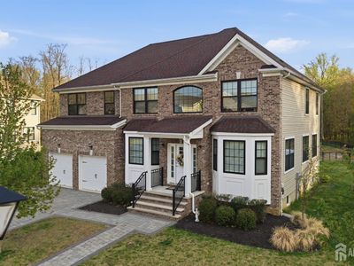 120 McCormick Ave S