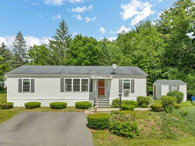 24 Foothills Way