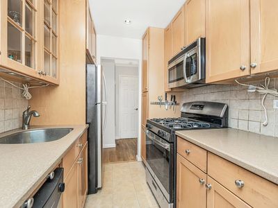 2530 Independence Ave APT 6K