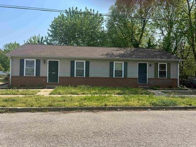 1301-1303 E Sycamore St