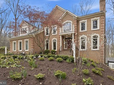 182 River Park Dr