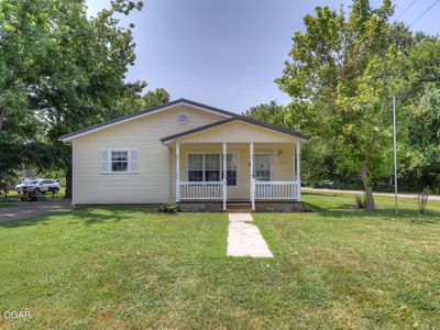 Property at 1304 Billings St, Seneca, MO