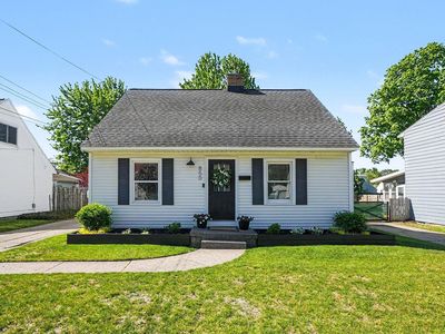 Property at 850 Colrain St SW, Wyoming, MI