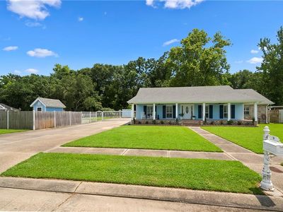 9 S Lake Ct