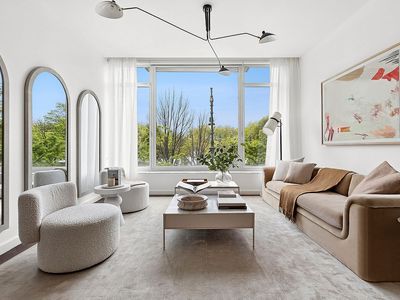 400 W 12th St APT 3E