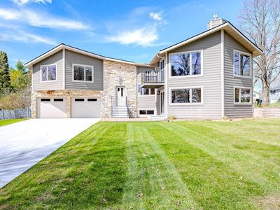 3902 PINE CONE LANE