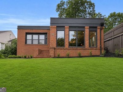 1175 Monroe Dr NE