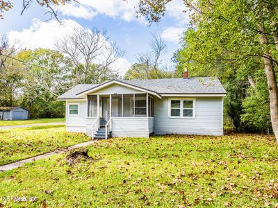 1052 WOODSTOCK Avenue