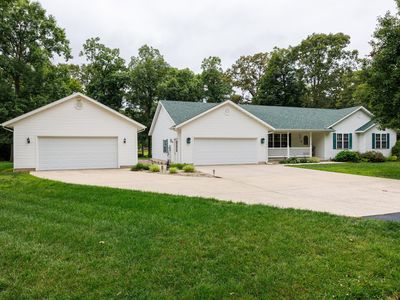 3608 Andrews Ct