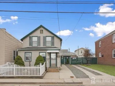 706 Convery Blvd