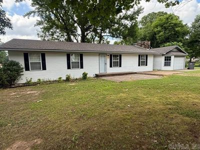 Property at 305 Vine St, Newark, AR