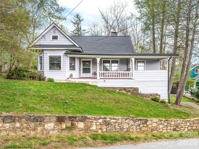 7 Montford Park Pl