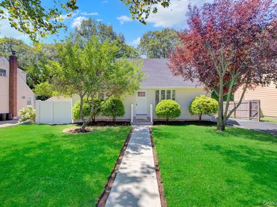 11 Parkwood Road
