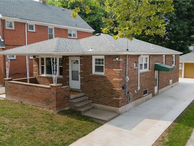 1748 Welch Ave