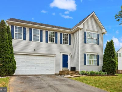 859 Woodcrest Loop