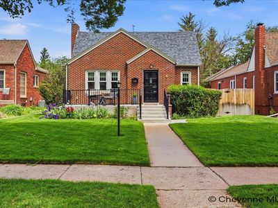 212 W 4th Ave