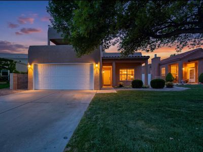7305 Palomas Park Ave NE