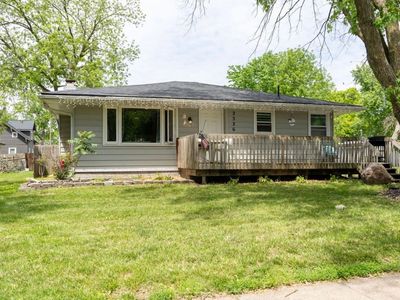 2326 E 39th Ct