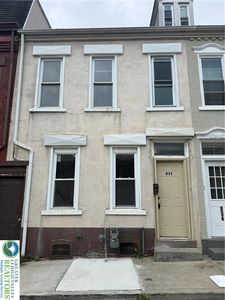 832 Chestnut St