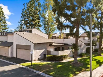 409 N Via Roma