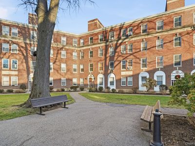 445 Gramatan Avenue #GD1