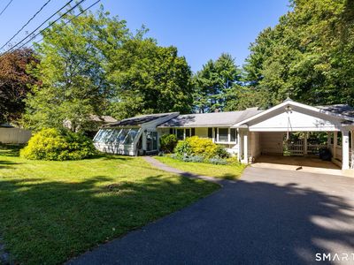 28 Teresa Drive
