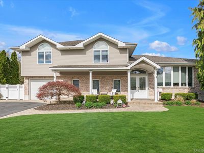 340 Woodbridge Lane