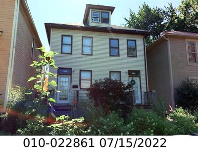 1102-1104 Mount Pleasant Ave