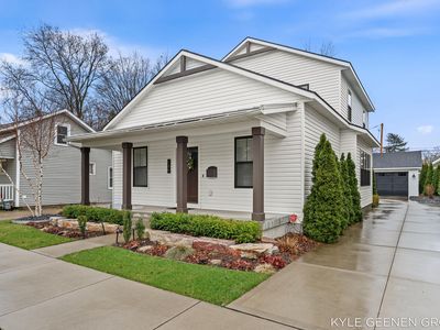 140 W 10th St