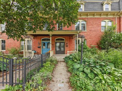 46 Pomeroy Ave