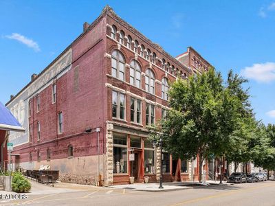129 W Jackson Ave #102