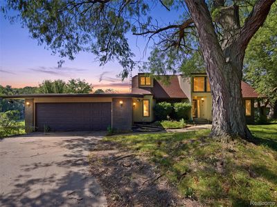 13490 Lakebrook Dr