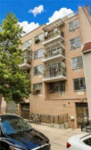 729 40th St #1C