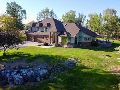 3228 Meadow Ridge Ln