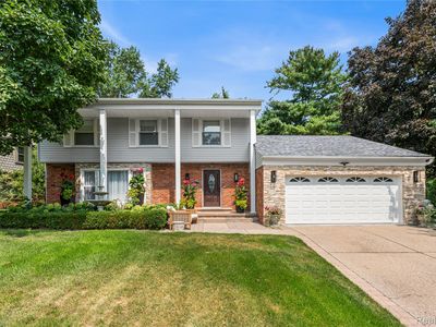 3325 Newgate Dr