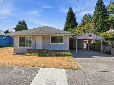 111 SE Elliott Ave