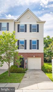 7427 Willow View Ln