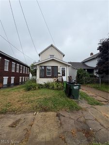 82 Brown St