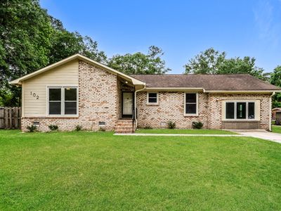 102 Williams Ct