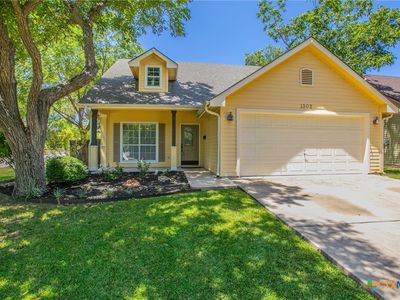 Property at 1302 N Wall St, Belton, TX