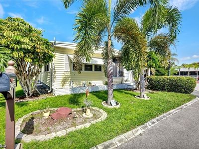 16049 Hibiscus Way