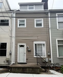 824 Walnut St