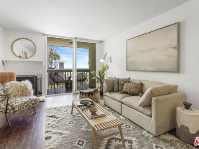 22 Navy St APT 205