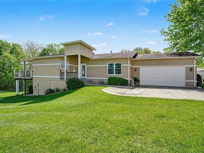 813 NE Sonora Valley Cir