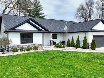 1266 Freeland Rd